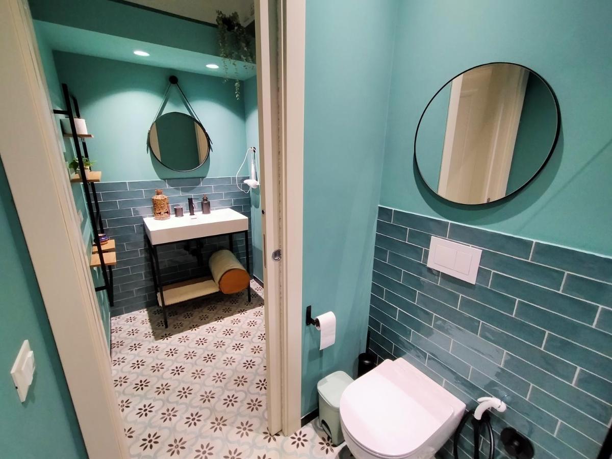 Sonnino Suite Jacuzzi Apartment Bari Eksteriør bilde