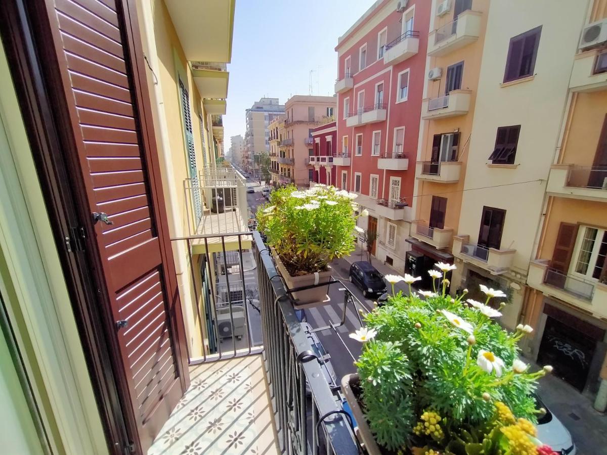 Sonnino Suite Jacuzzi Apartment Bari Eksteriør bilde